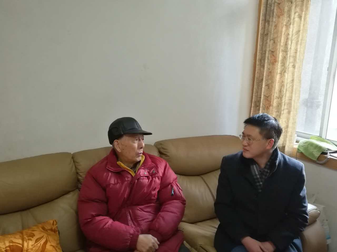 邹经理.JPG